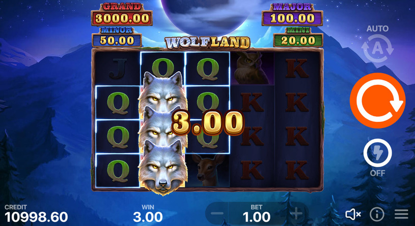 Wolf Land Hold and Win Slot gameplay
